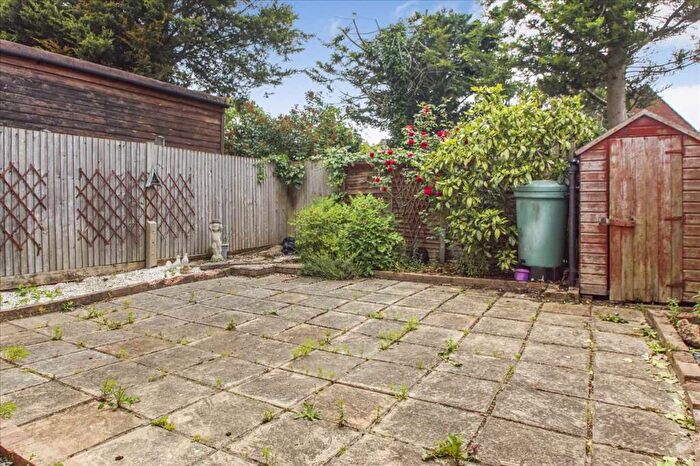 3 Bedroom End Of Terrace House For Sale In Pantile Row, Langley, SL3