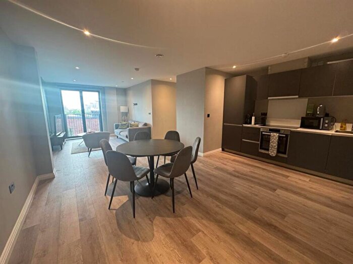 3 Bedroom Apartment To Rent In Springwell Gardens, Springwell Road, Leeds, LS12