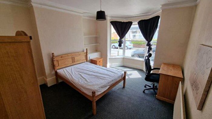 4 Bedroom Semi-Detached House To Rent In Sherwood Street, Wolverhampton, West Midlands, WV1