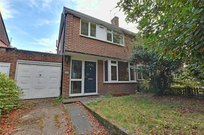 3 Bedroom Semi-Detached House To Rent In The Glebe, London, SE3