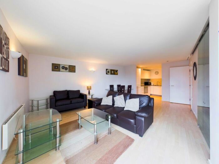 2 Bedroom Flat To Rent In Lumina Building, Prestons Road, E14