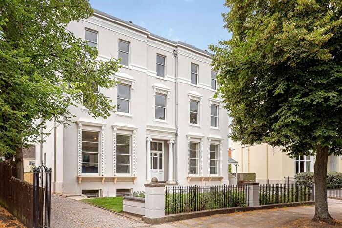 2 Bedroom Apartment To Rent In Pittville Circus, Cheltenham, GL52