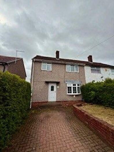 3 Bedroom Semi-Detached House To Rent In Heugh Hill, Springwell, Gateshead, NE9