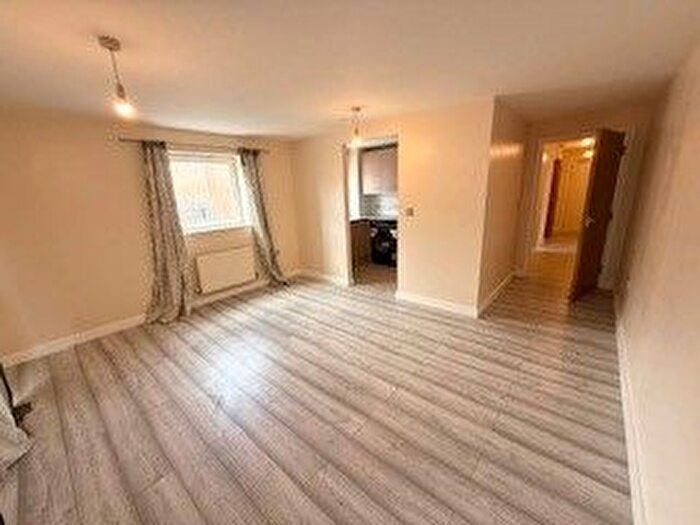 1 Bedroom Property To Rent In Murray Close, London, SE28