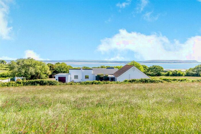 4 Bedroom Detached House For Sale In Graig, Burry Port, Carmarthenshire, SA16