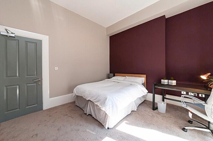 6 Bedroom Apartment To Rent In St. James House, - Portland Terrace, NE2