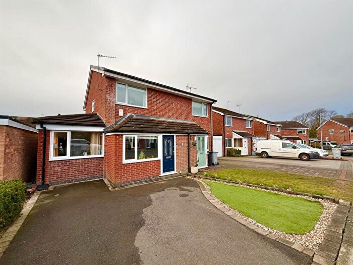 3 Bedroom Semi-Detached House For Sale In Treen Close, Macclesfield, SK10