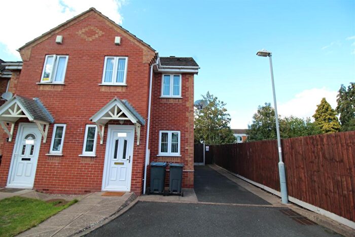 2 Bedroom End Of Terrace House For Sale In Berkeley Mews, Birmingham, B25