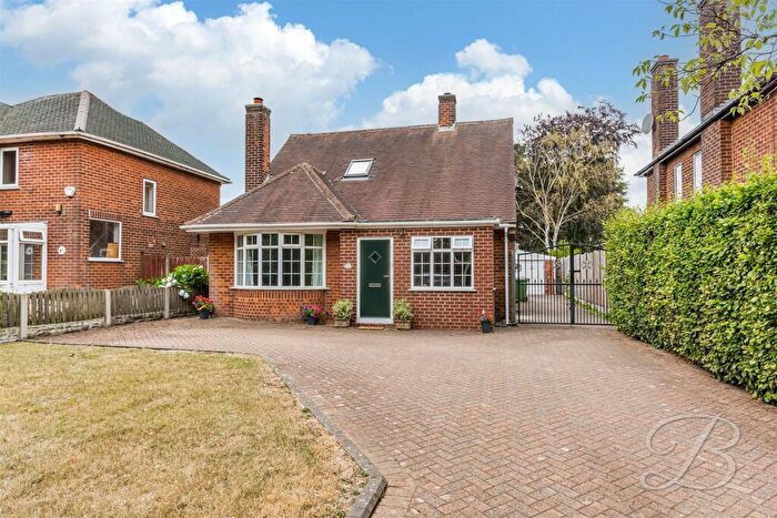 3 Bedroom Detached Bungalow For Sale In Oak Tree Lane, Mansfield, NG18