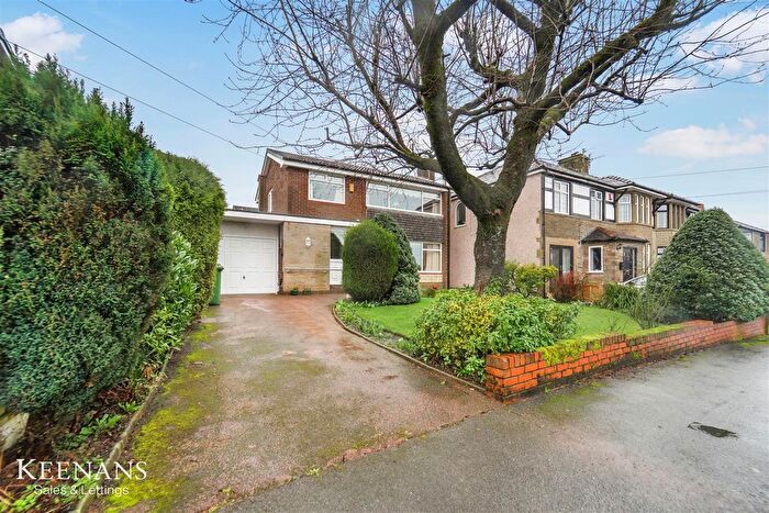 3 Bedroom Detached House For Sale In Wilkie Avenue, Burnley, BB11