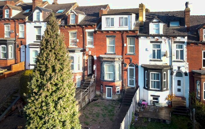 4 Bedroom Terraced House To Rent In Burley Road, Leeds, LS4