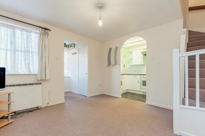 1 Bedroom Semi-Detached House To Rent In St. Hughs Rise, Didcot OX11