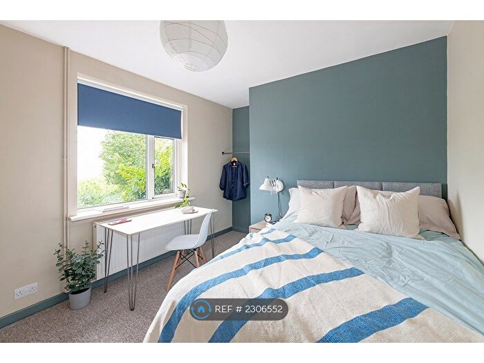 6 Bedroom Semi-Detached House To Rent In Kelston View, Bath, BA2