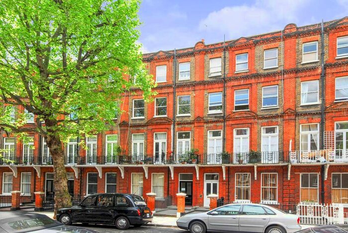 1 Bedroom Flat To Rent In Philbeach Gardens, Earls Court, London, SW5