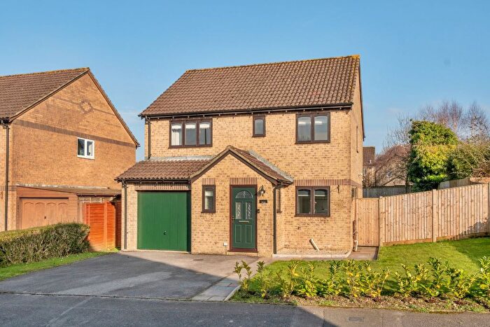 4 Bedroom Detached House For Sale In Meadowsweet Way, Horton Heath, Hampshire, SO50