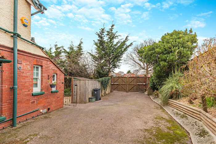 5 Bedroom Detached House For Sale In Littleham Road, Exmouth, EX8