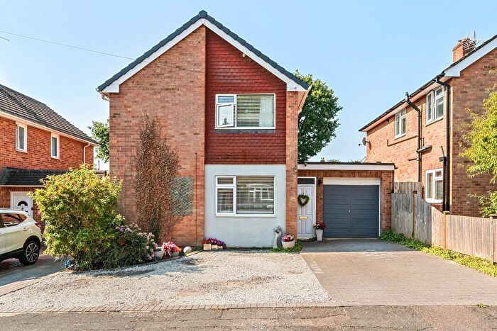 4 Bedroom Detached House For Sale In Bramley Close, Waterlooville, PO7