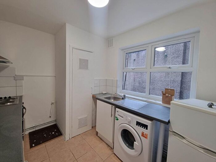 1 Bedroom Flat To Rent In Turnpike Lane, Turnpike Lane, N8