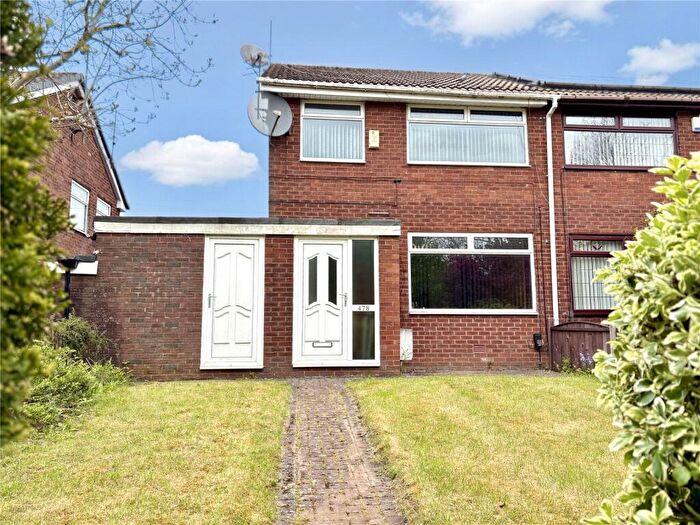 3 Bedroom Semi Detached House For Sale In Hollins Road, Hollins, Oldham, OL8