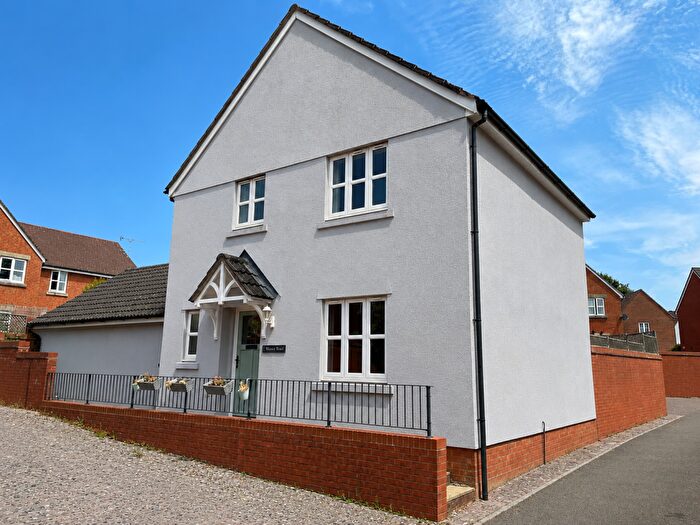 3 Bedroom Detached House For Sale In Massey Road, Tiverton, EX16