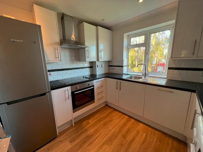 4 Bedroom Flat To Rent In Manor Road, Harrow-On-The-Hill, Harrow, HA1