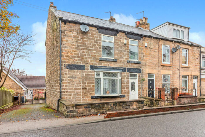 2 Bedroom End Of Terrace House To Rent In Pontefract Road, Barnsley, South Yorkshire, S71