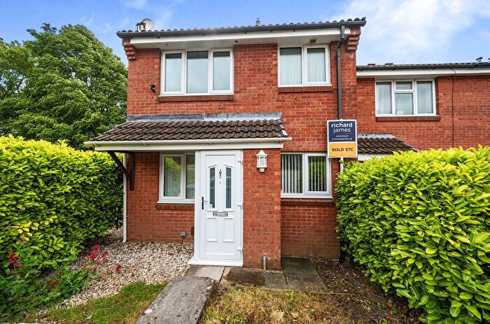1 Bedroom End Terrace House For Sale In Frampton Close, Westlea, Swindon, SN5