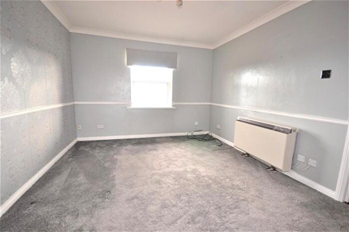 2 Bedroom Apartment For Sale In Tattersalls Chase, Southminster, CM0