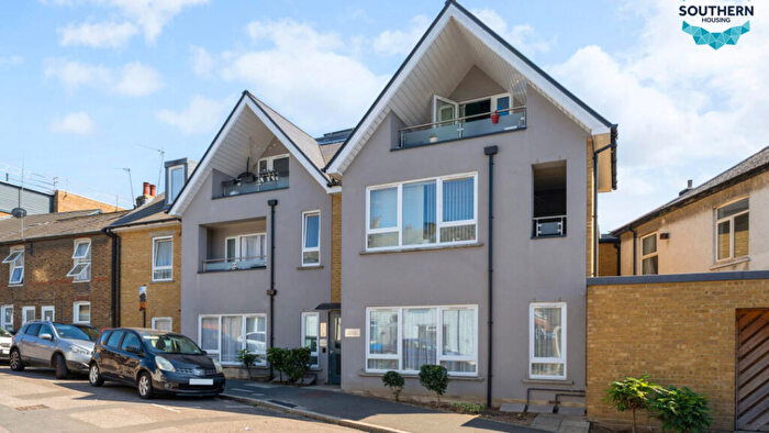 1 Bedroom Flat For Sale In Charlotte Court, B Bishops Road, Croydon, Surrey, CR0