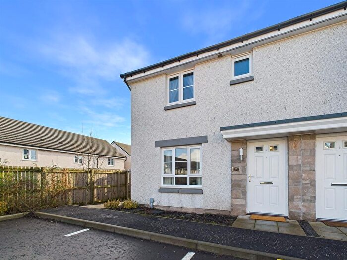 3 Bedroom Semi Detached House For Sale In Salers Way, Huntingtower, Perth, PH1