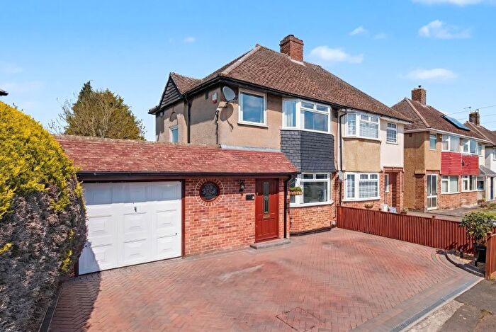 3 Bedroom Semi Detached House For Sale In Herschel Crescent, Oxford, OX4