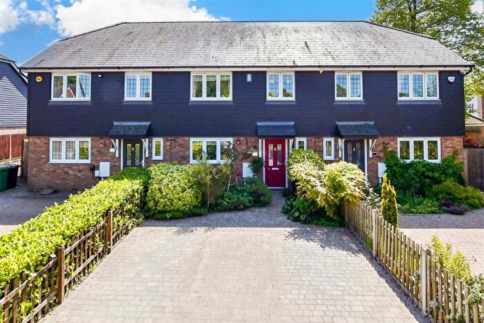 3 Bedroom Terraced House For Sale In Lenham Road, Kingswood, Maidstone, Kent, ME17
