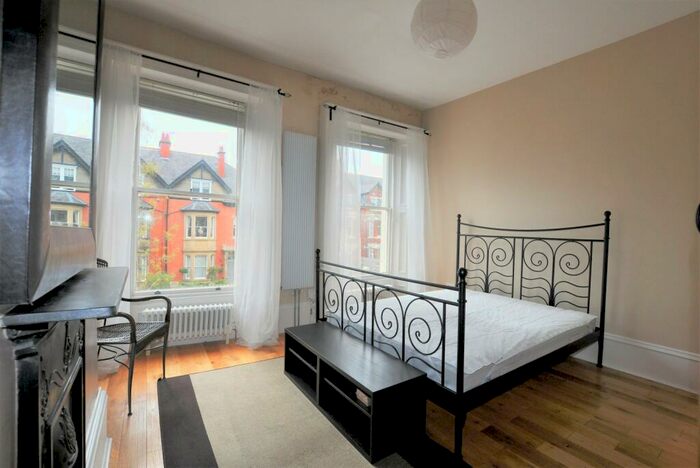 2 Bedroom Apartment To Rent In Jesmond, Newcastle Upon Tyne, NE2
