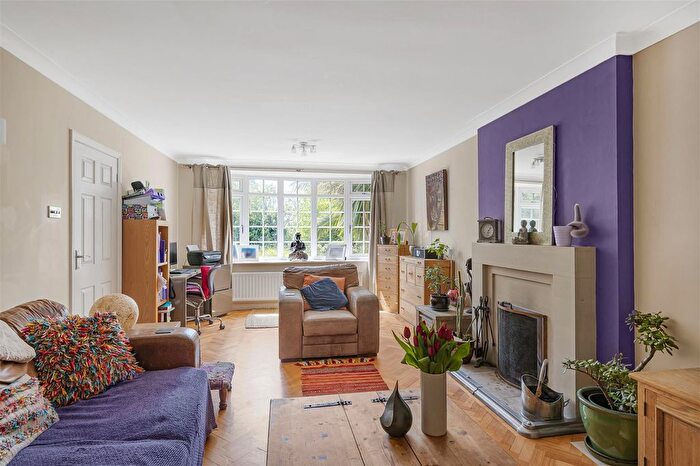 4 Bedroom Property For Sale In Harison Road, Seaford, BN25