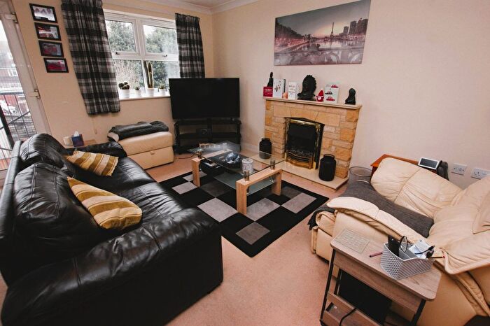 1 Bedroom Flat For Sale In Carters Lodge, B Grange Road, Broadstone, BH18