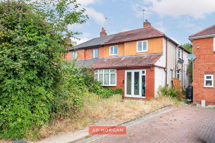 4 Bedroom Semi Detached House For Sale In Beoley Road East, Lakeside, Redditch, Worcestershire, B98