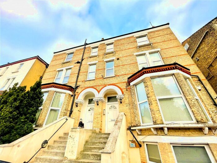 2 Bedroom Flat To Rent In St. Peters Road, Croydon, CR0