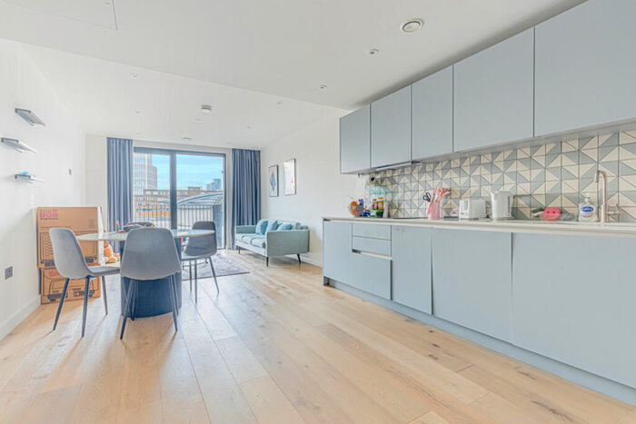 1 Bedroom Flat To Rent In Golden Lane, St Lukes, EC1Y