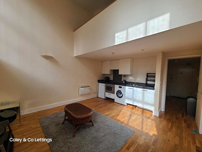 1 Bedroom Flat To Rent In King Street, Norwich, Norfolk, NR1