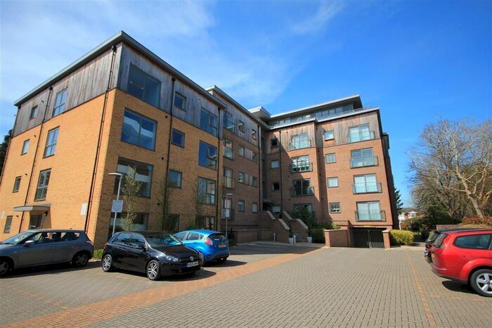 2 Bedroom Apartment To Rent In Southcote Lane, Reading, Berkshire, RG30