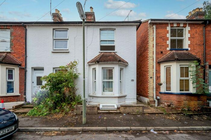 3 Bedroom End Of Terrace House To Rent In Sycamore Road, Guildford, GU1