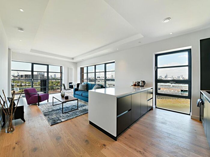 2 Bedroom Apartment To Rent In Amelia House, London City Island, London, E14