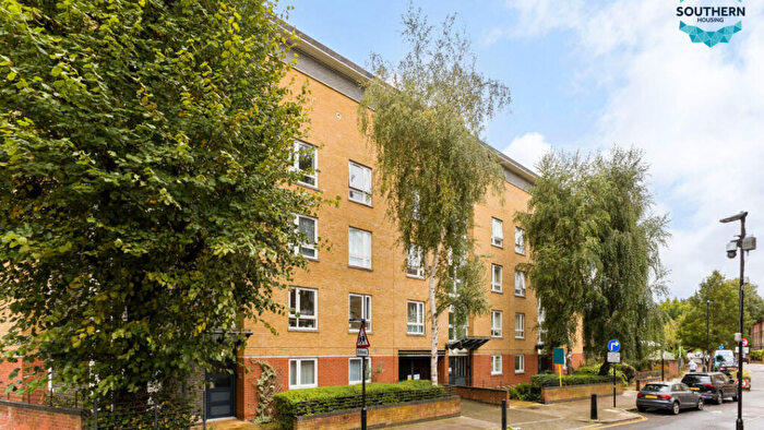 1 Bedroom Flat For Sale In Ramsey Walk, Islington, London, N1