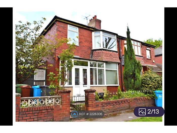 3 Bedroom Semi-Detached House To Rent In Montgomery Street, Oldham, OL8