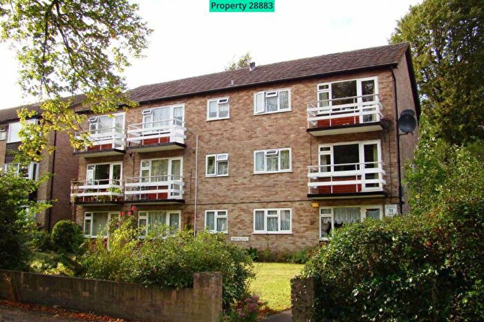 1 Bedroom Flat To Rent In Berwick Court, The Avenue, Worcester Park, KT4
