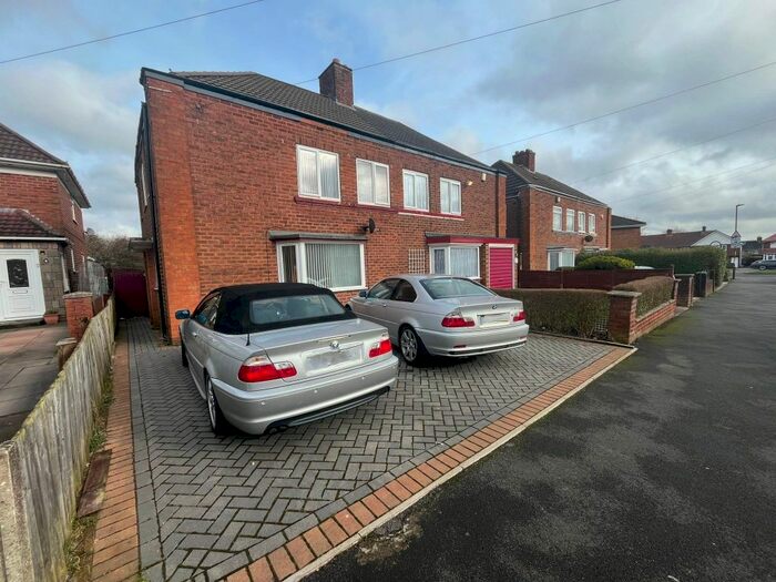 3 Bedroom Property To Rent In Highters Road, Kings Heath, B14