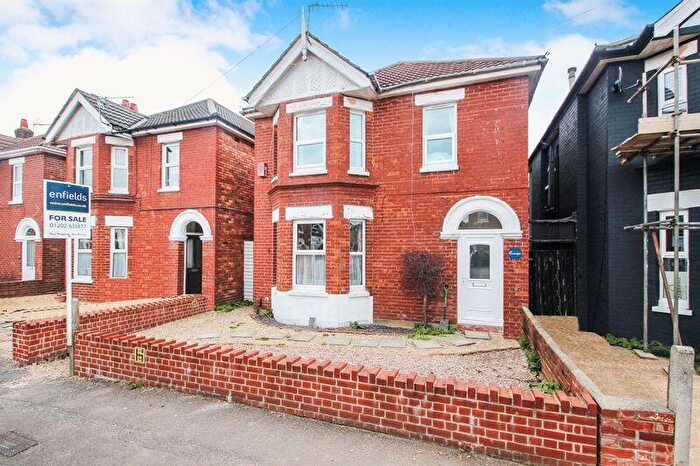 5 Bedroom Detached House To Rent In Orcheston Road, Bournemouth, BH8