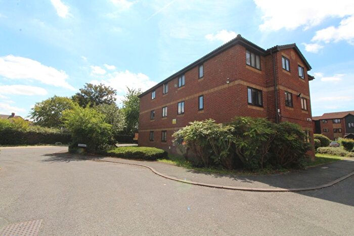 1 Bedroom Flat To Rent In Acworth Close, Edmonton, N9
