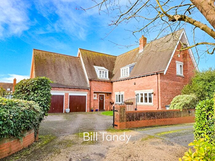 5 Bedroom Detached House For Sale In Mill End Lane, Alrewas, Burton-on-Trent, DE13