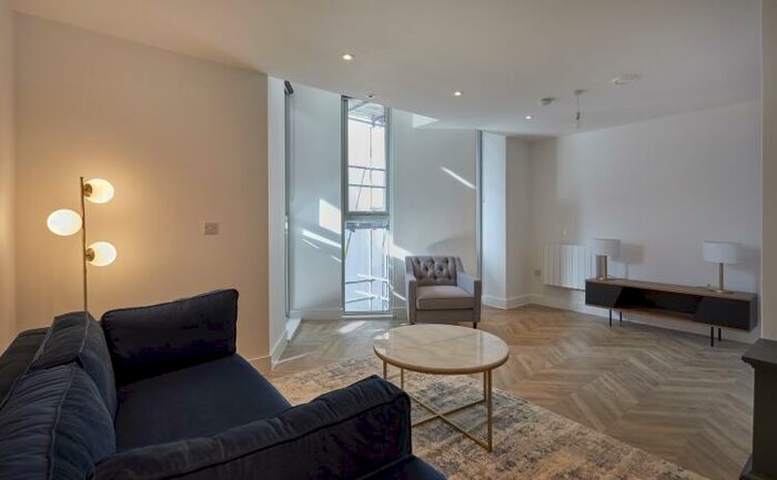 Apartment To Rent In Lamberts House Briggate Leeds, LS1